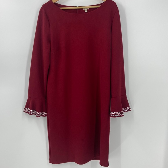 Spence red knit shift dress long sleeves with flare and silver sparkle detail - Picture 1 of 11